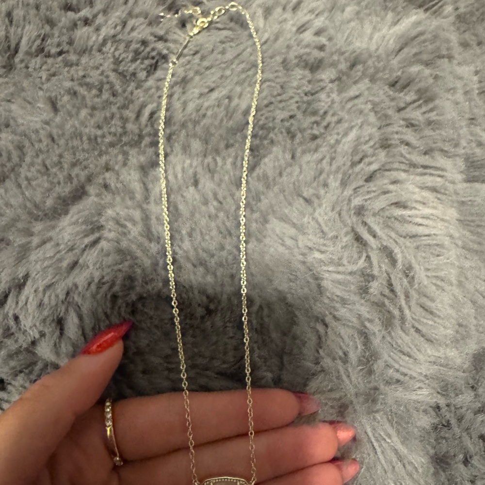 Light Pink Kendra Scott Necklace - Picture 2 of 3